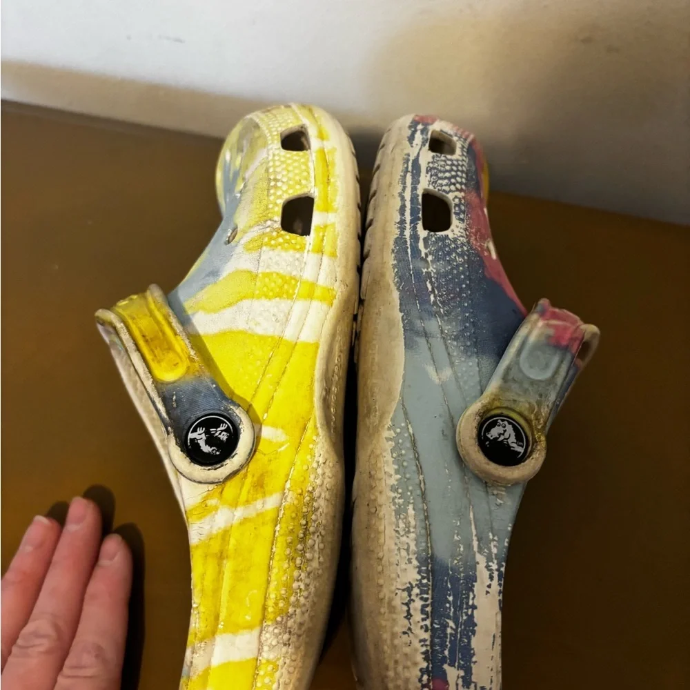 Crocs tie-dye 5/7